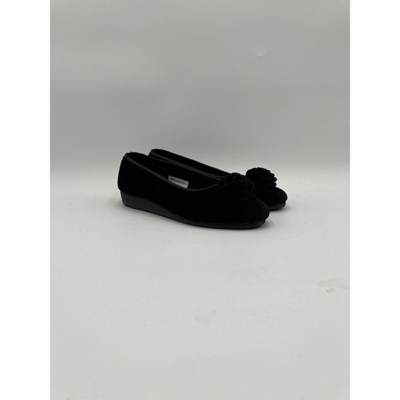 Elegant Black Women's Sandals - Picture 1 of 11